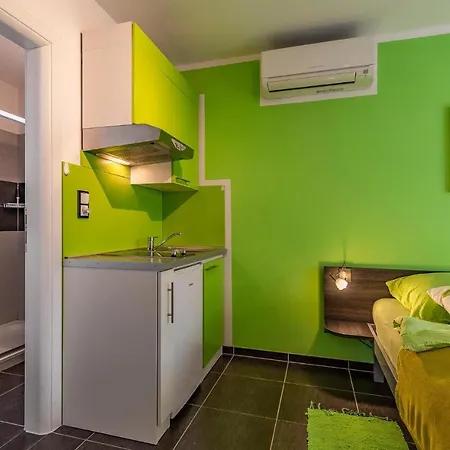 In With Kitchen Medulin